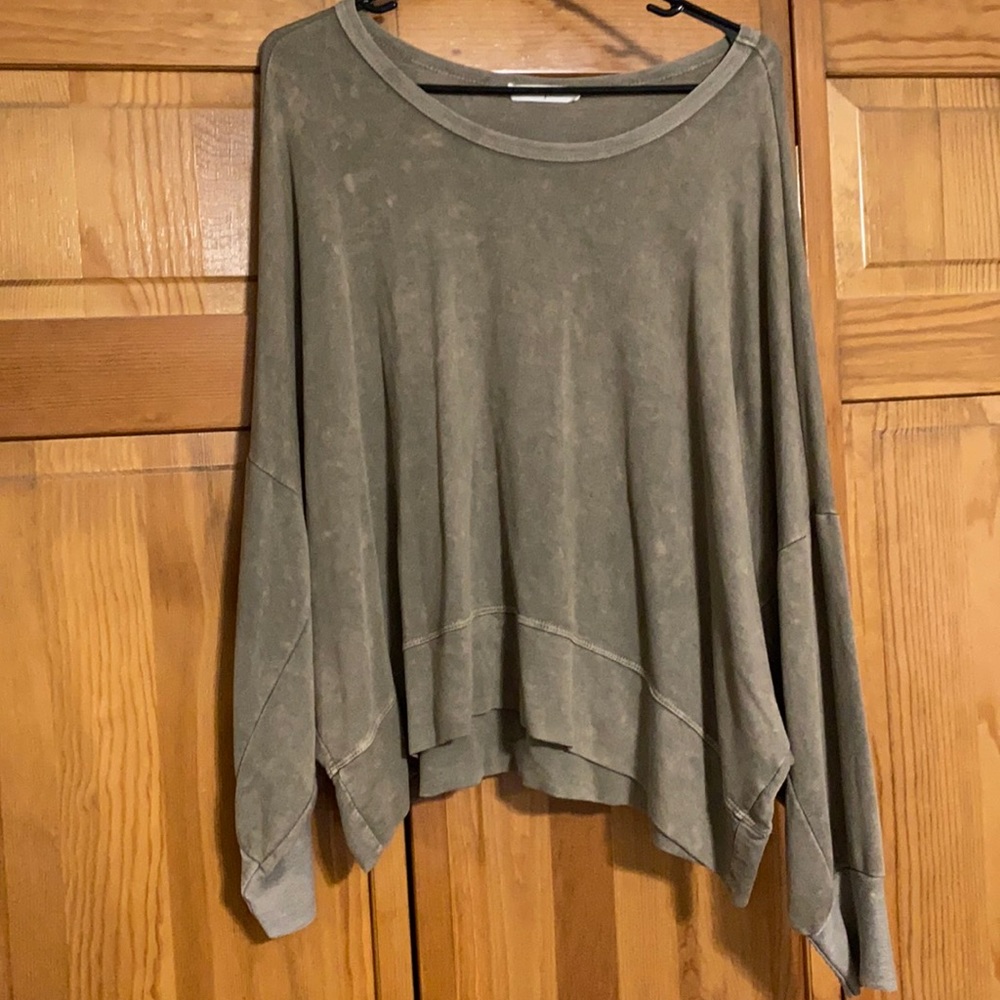Brown distressed top